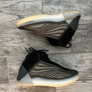 Yeezy QNTM US mens size 10.5